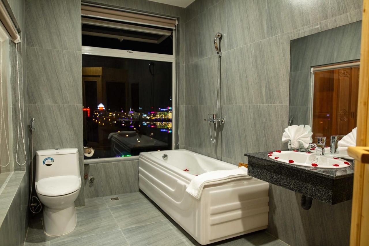 Thanh Van Hotel Quy Nhon Exterior foto