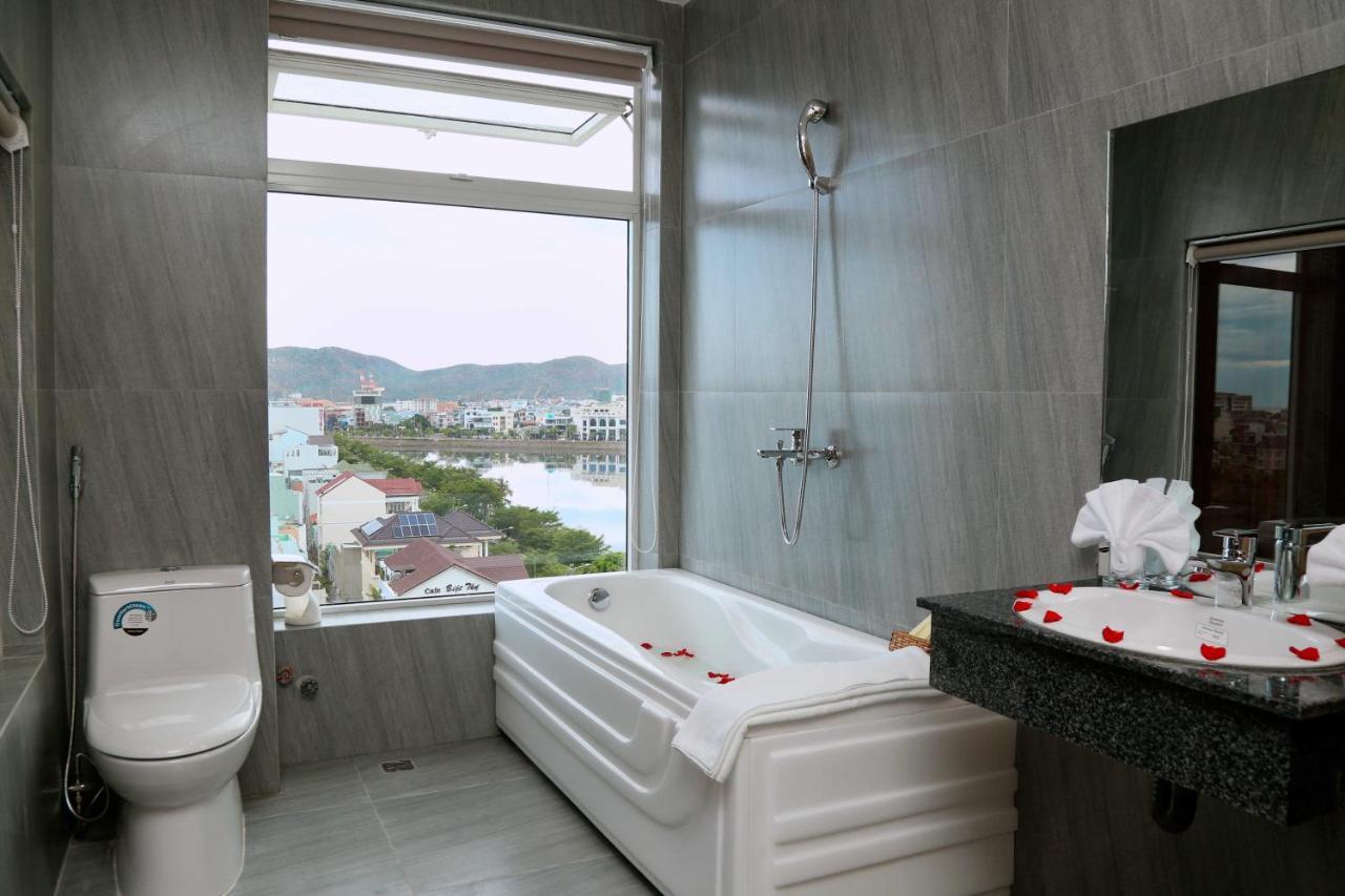 Thanh Van Hotel Quy Nhon Exterior foto